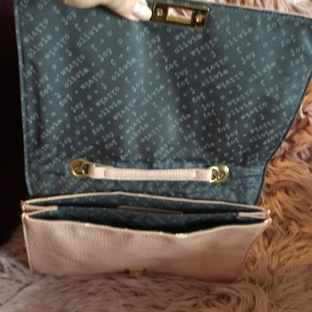 Handbag - Picture 2 of 3